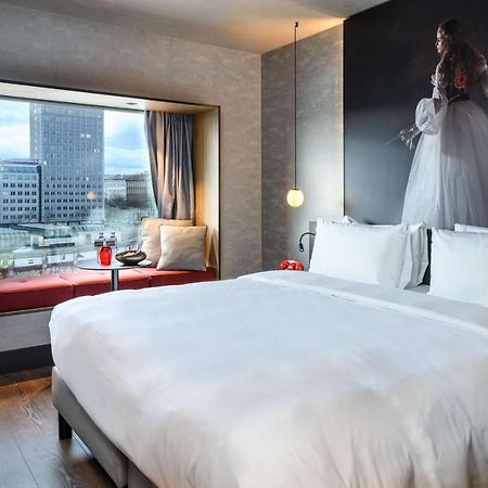 Radisson Red Hotel, Vienna Esterno foto